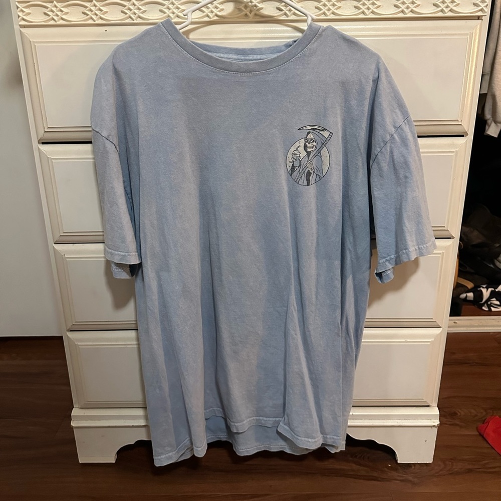 Graphic tee